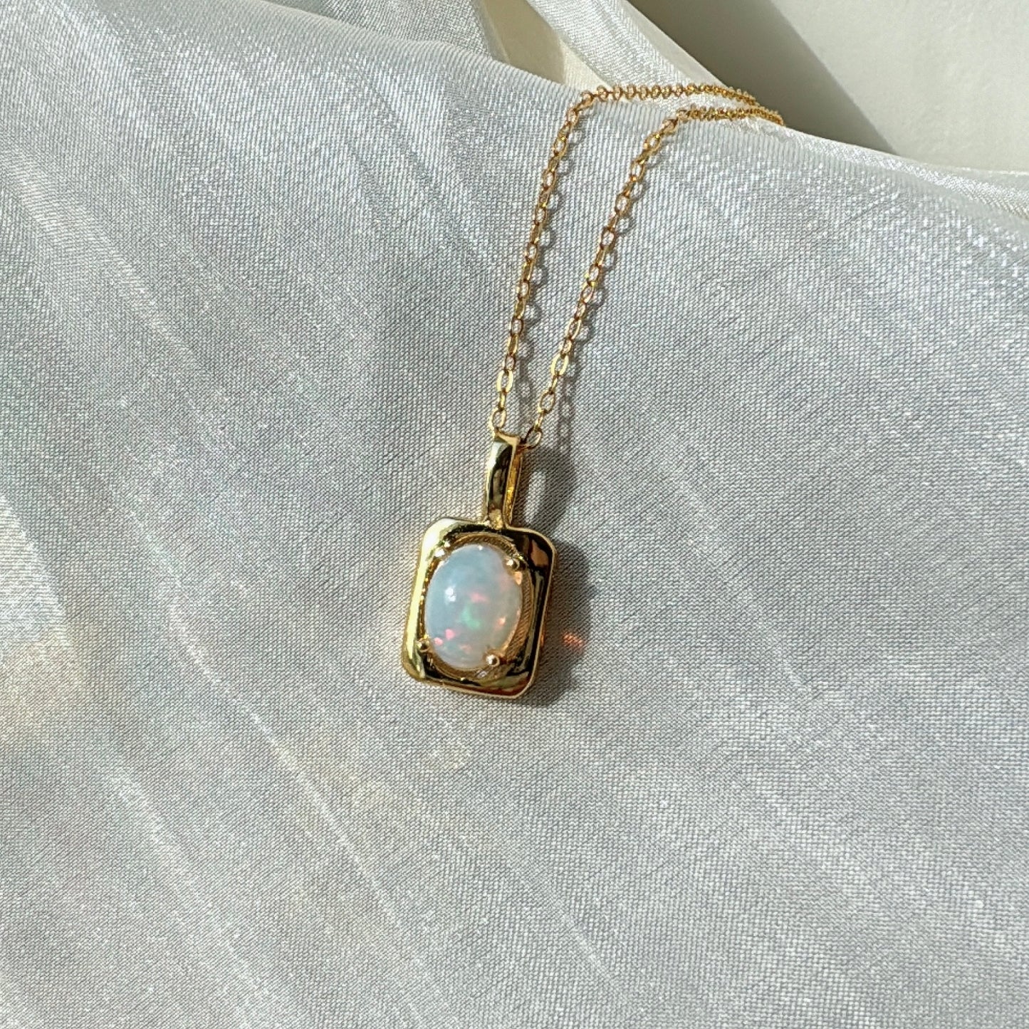 6x8mm |Opal Frame Necklace