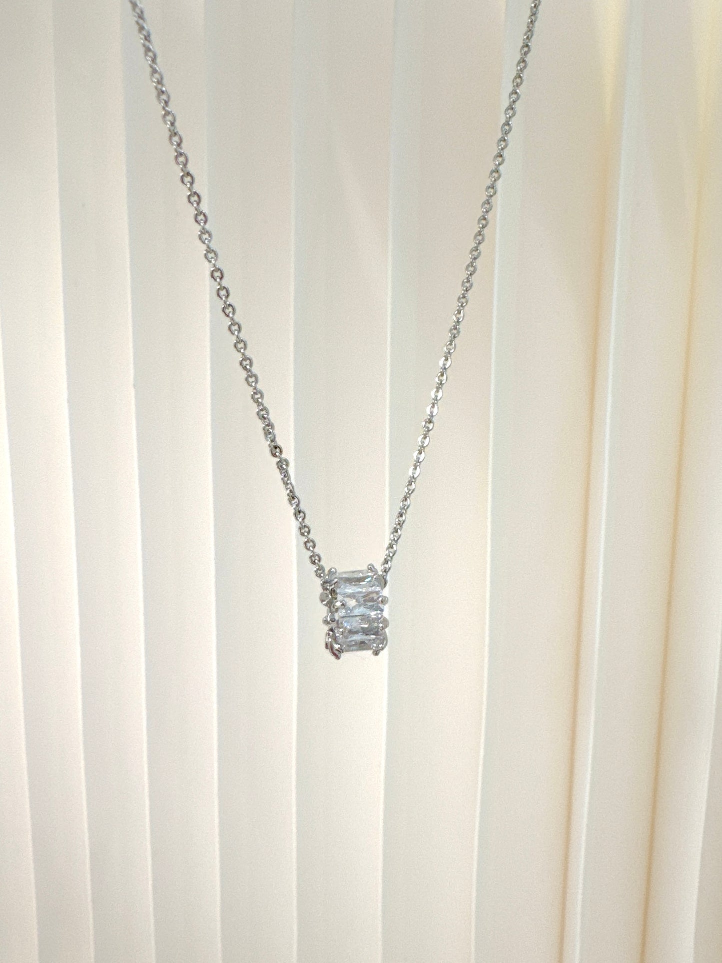 Sparkle Loop Necklace