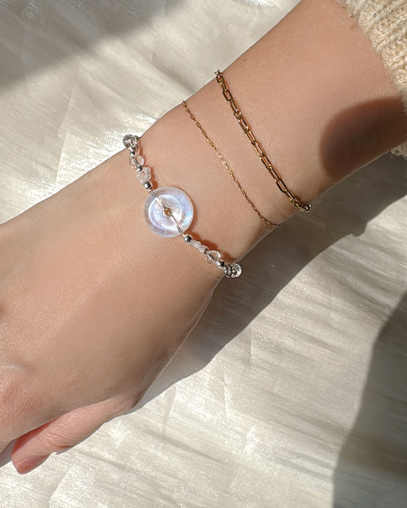 平安如意鎖|Peaceful Lock Moonstone Bracelet