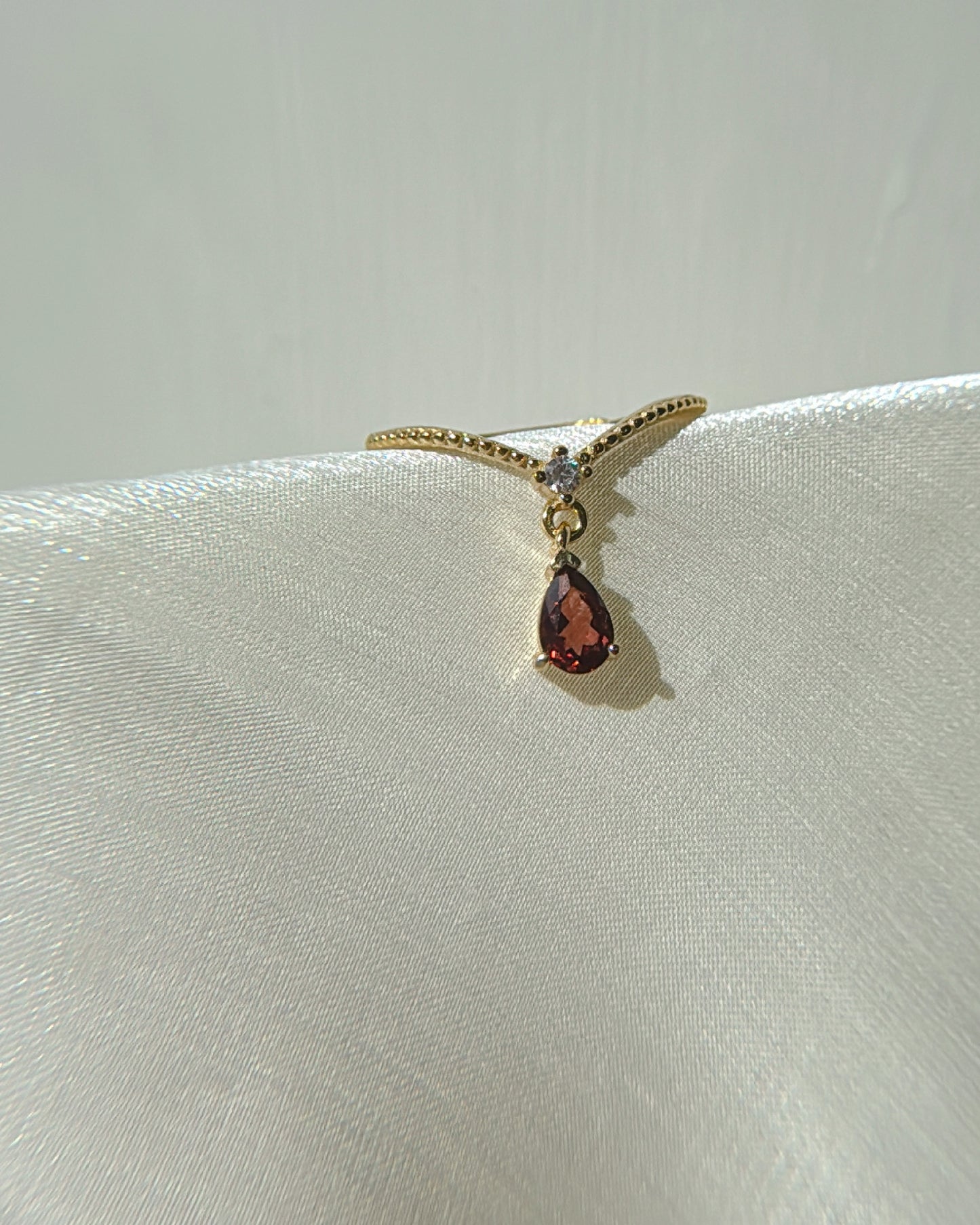 Garnet Iolite| Mystique Rings