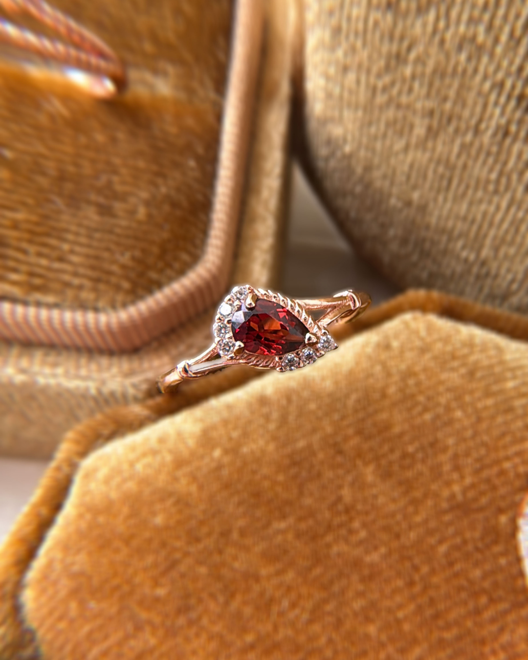 Roselle Allure | Rose Gold Collection
