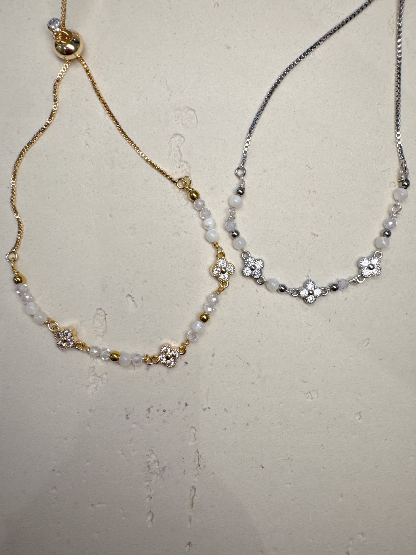 Clover Bracelet | Mother of Pearl and Clear Quartz