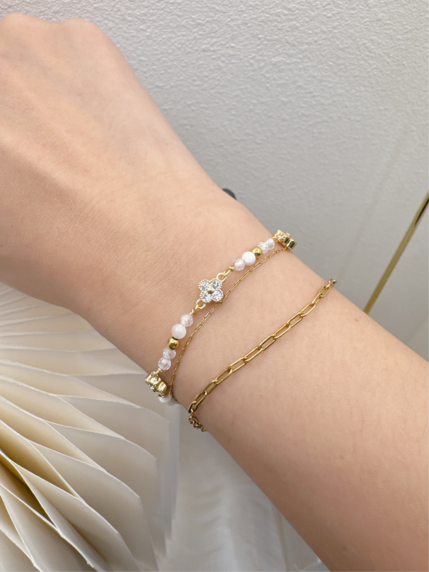 Clover Bracelet | Mother of Pearl and Clear Quartz