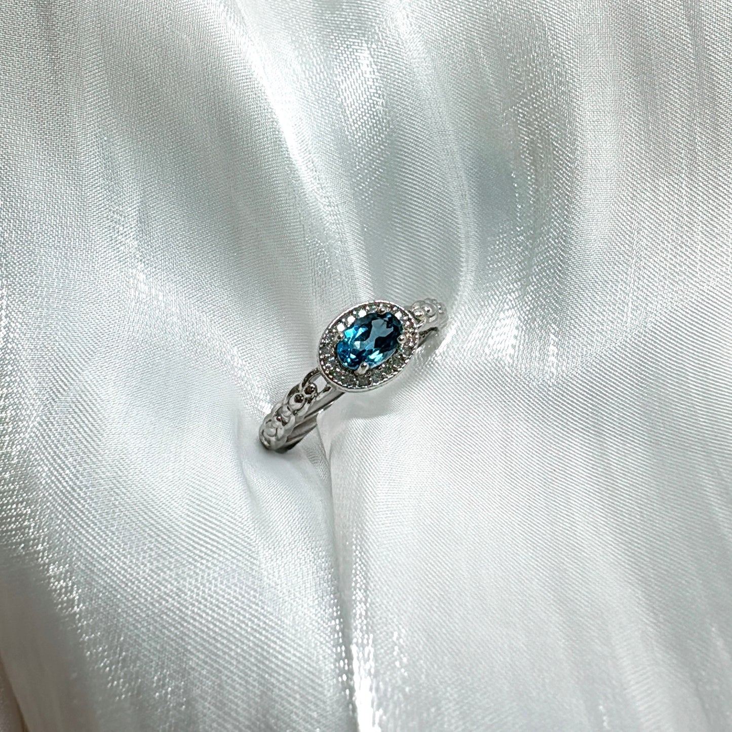 London Blue Topaz Chain Ring