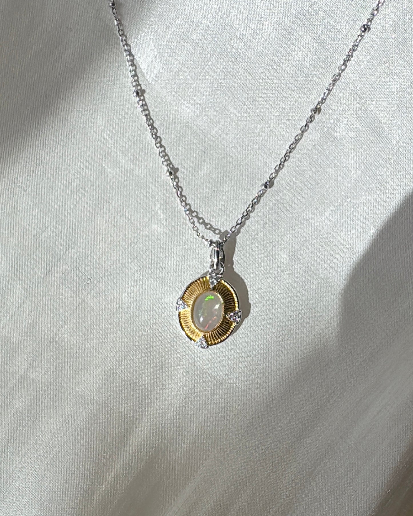 Reverie Two-tone Necklace——Opal