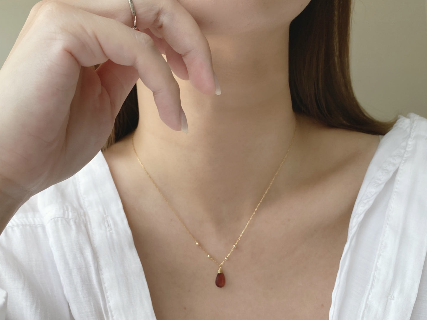 Sparkle Garnet Line Necklace
