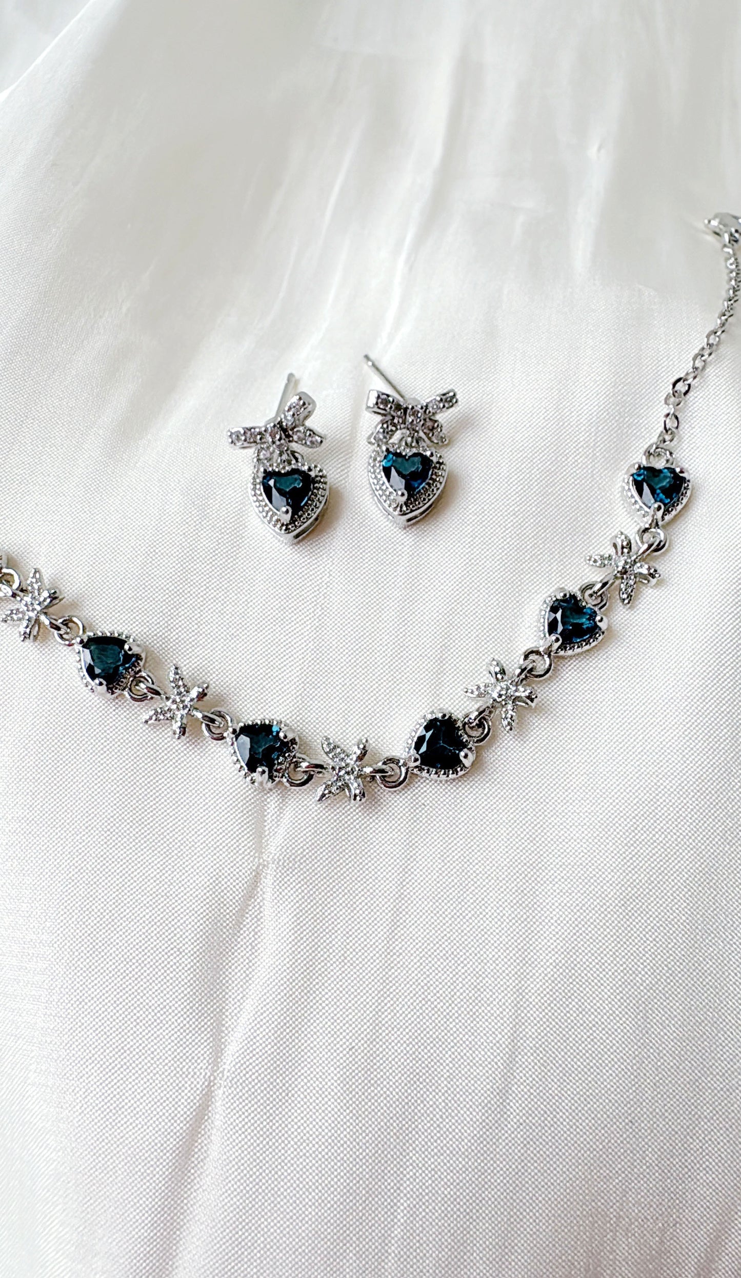 London Blue Ribbon-Heart Bracelet