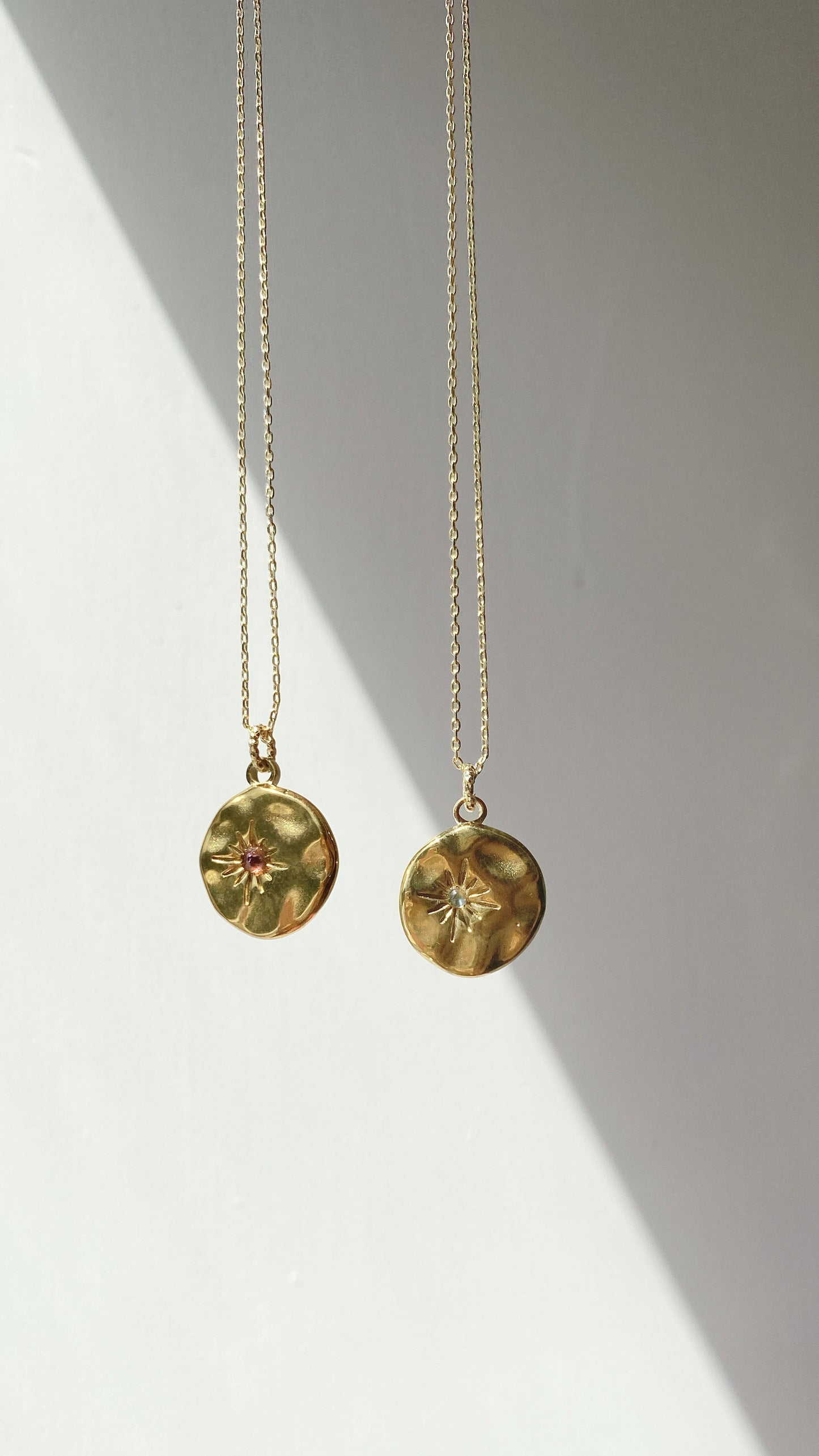 Vintage Gleam Necklace :: Waterproof collection