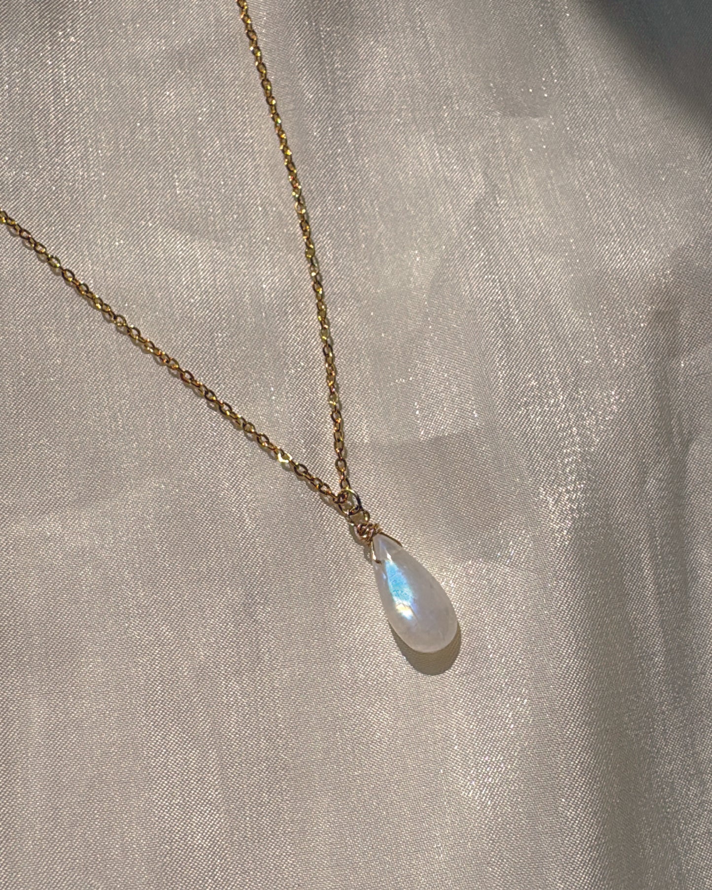 Soullight Moonstone Necklace