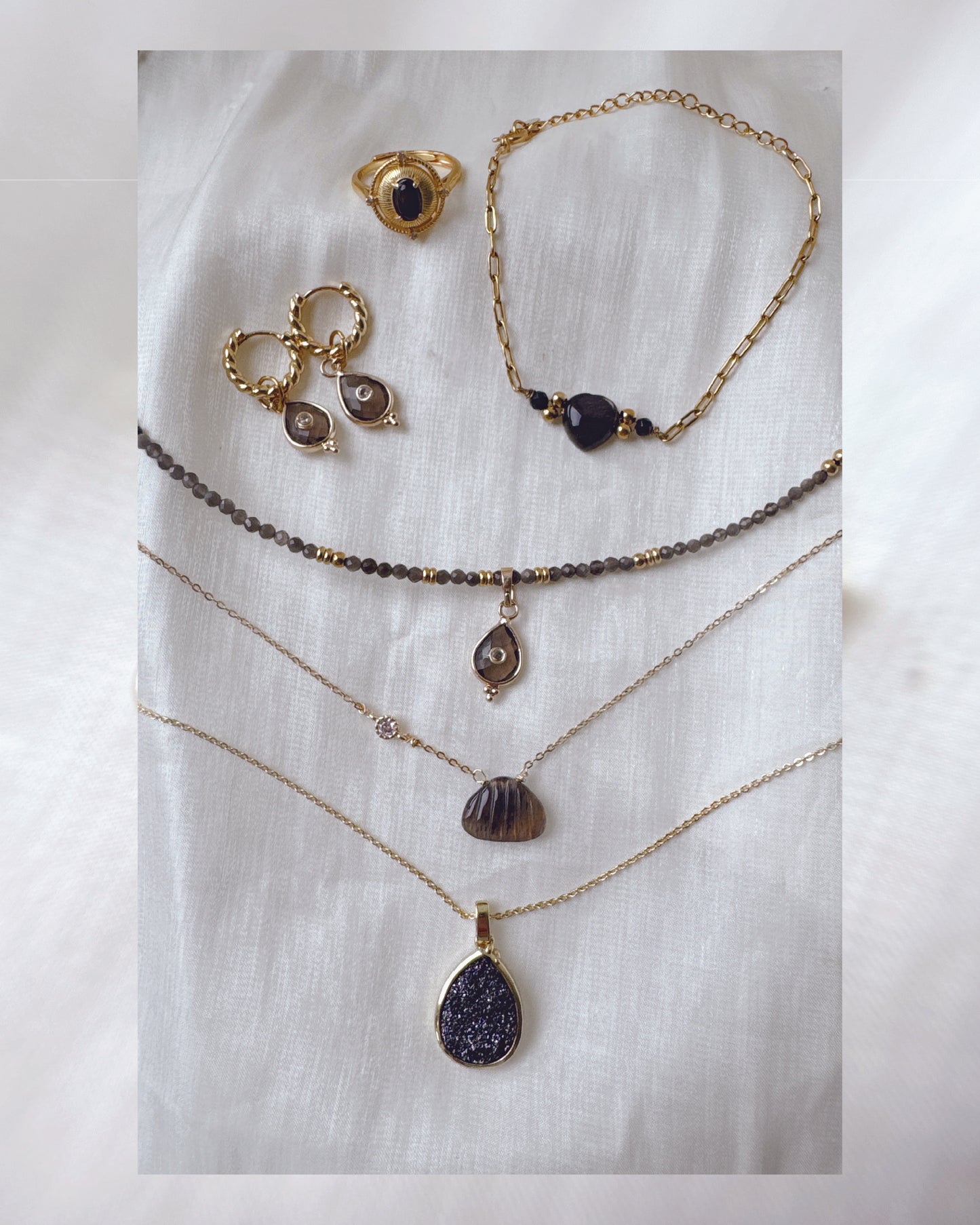 Black Sunstone Shell Necklace