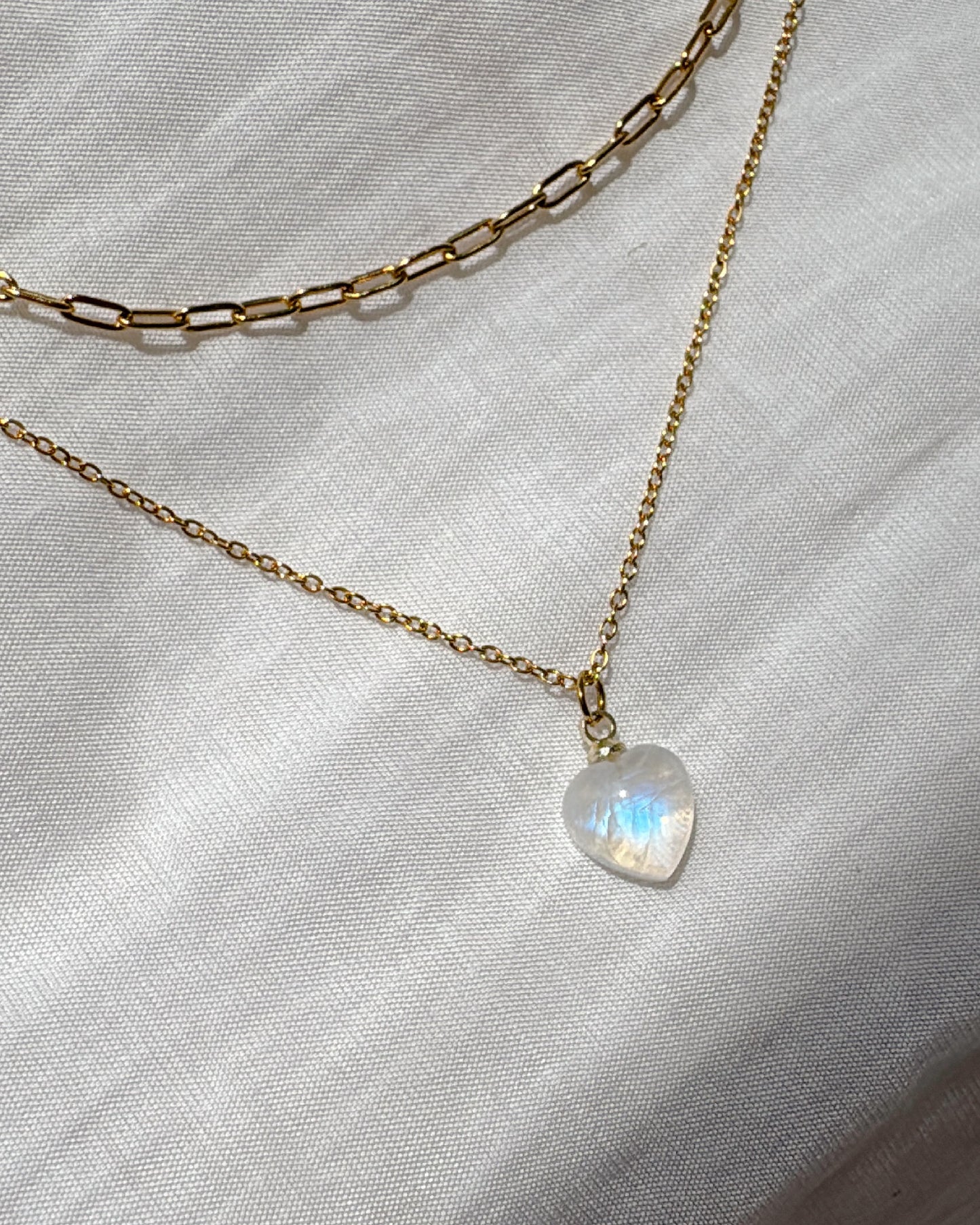 Layers Chain Necklace| moonstone | Green Red Phantom