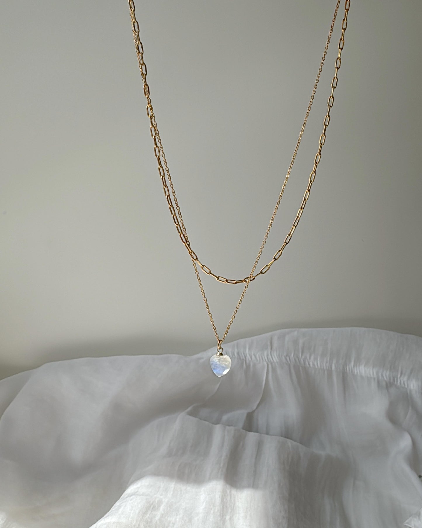 Layers Chain Necklace| moonstone | Green Red Phantom