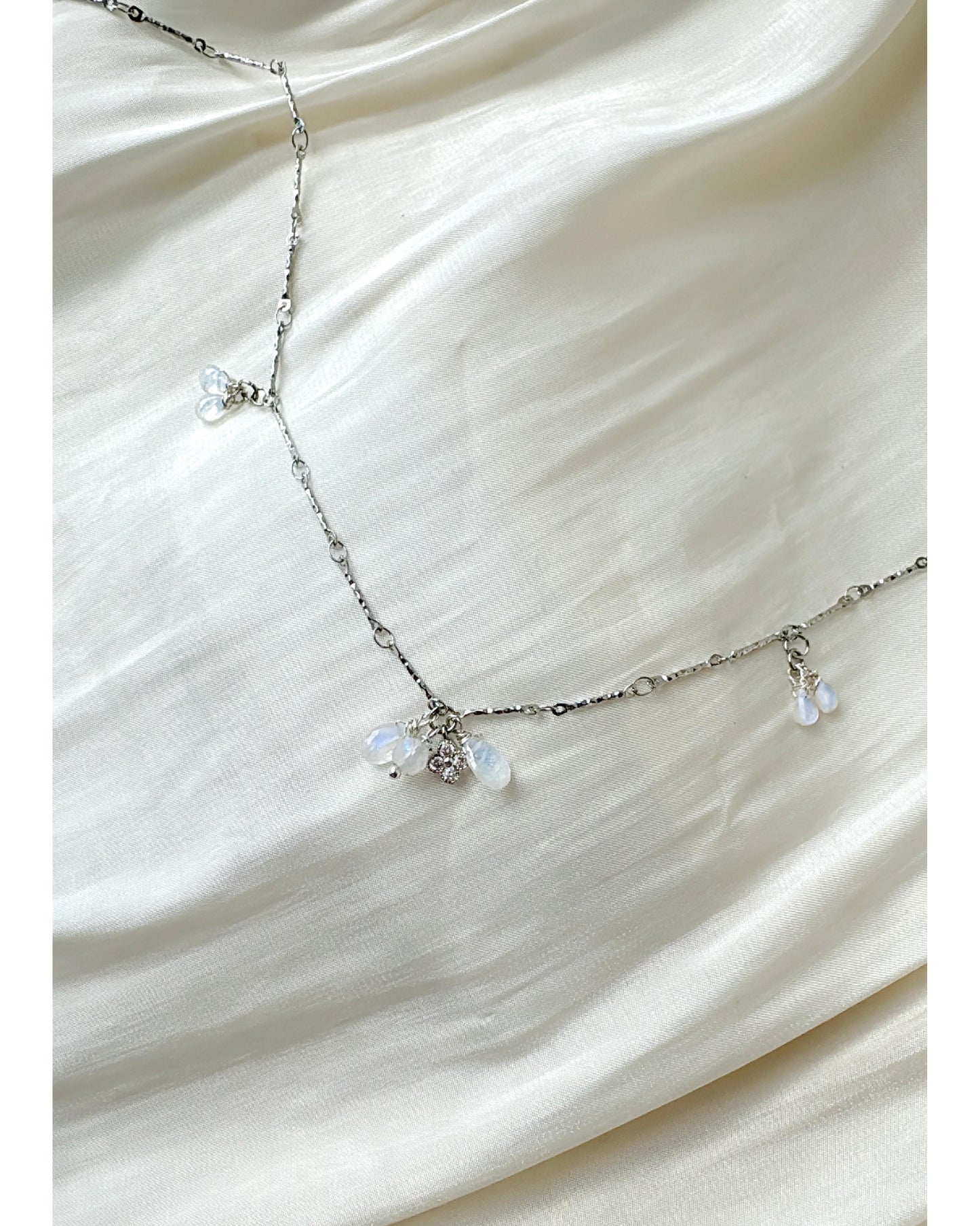RainDrops Moonstone Necklace