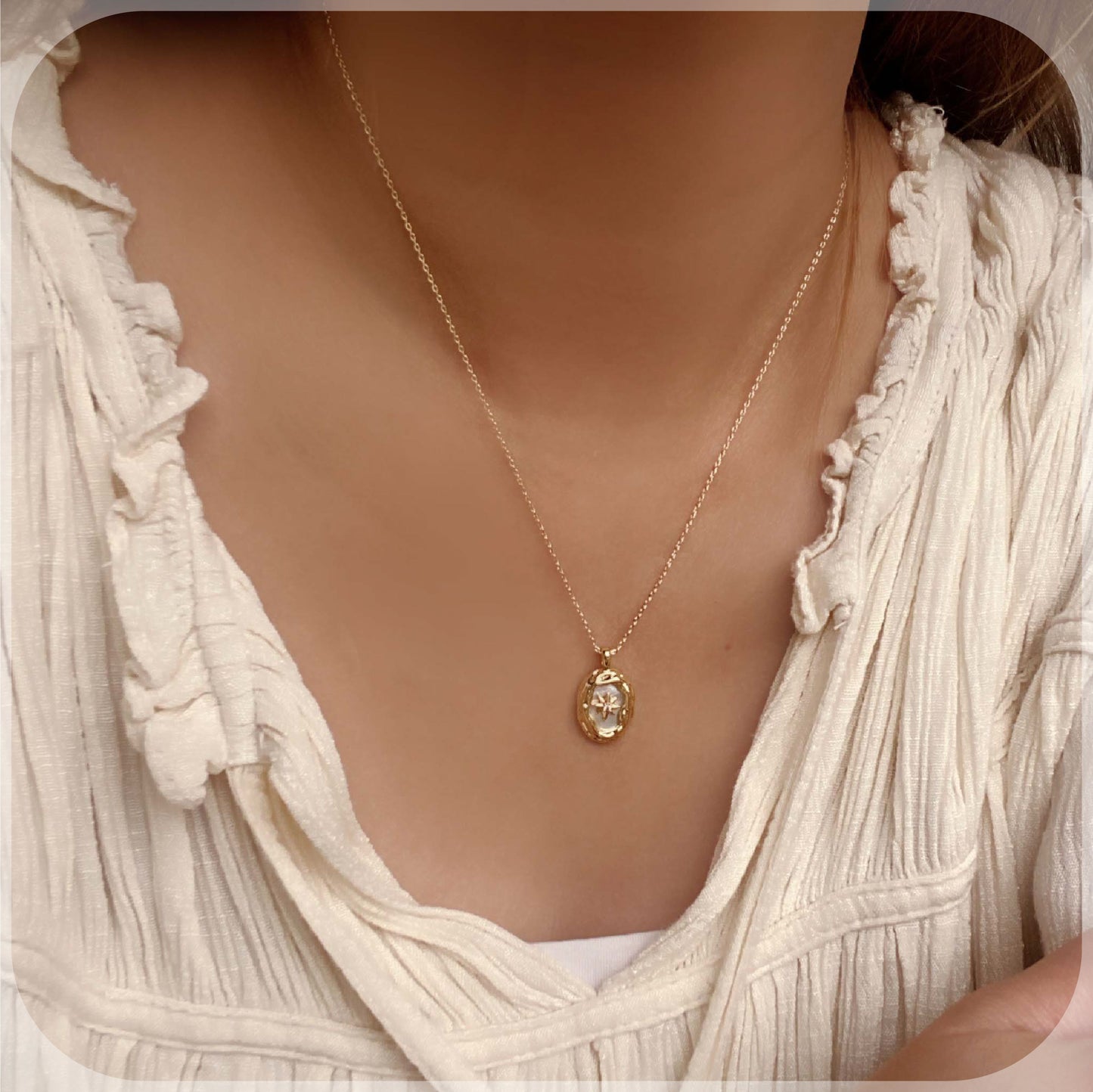 Mother of pearl Pendant Necklace